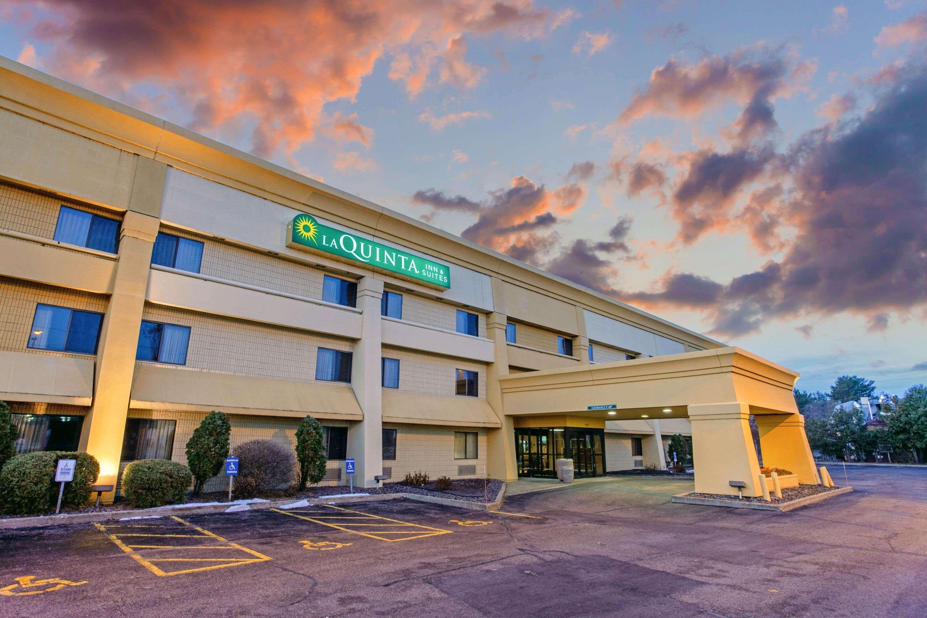 Hotel La Quinta By Wyndham Stevens Point Exterior foto